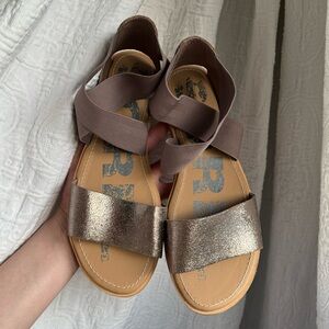 BRAND NEW Sorel Ella Sandals in Ash Brown - Size 9.5